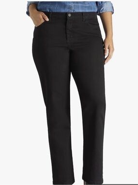 Lee Women's Straight-Leg Jeans in Black Petite